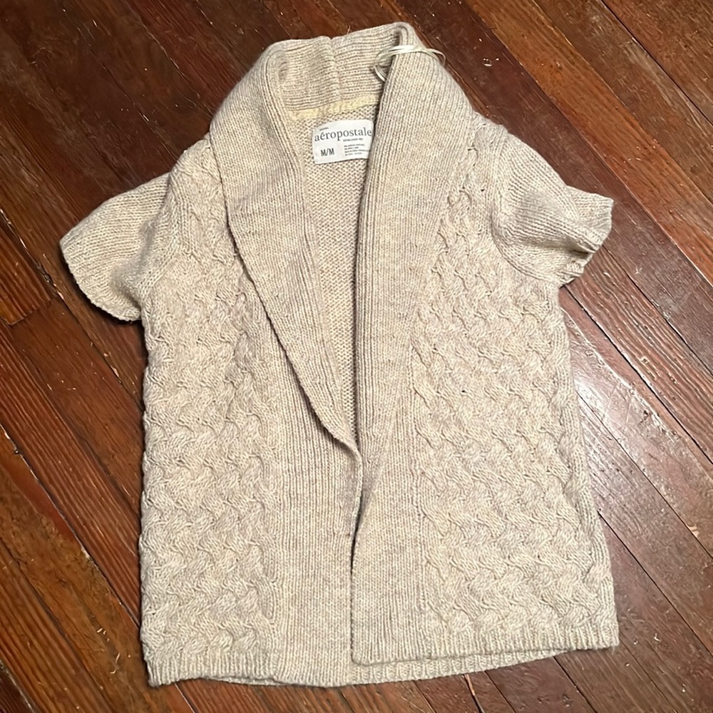 Aero short sleeve sweater